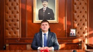 Vali Sarıibrahim: “19 Mayıs Bağımsızlık Meşalesidir”