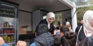 Bakan Göktaş, devlet himayesindeki başarılı sporcu gençlerle buluştu
