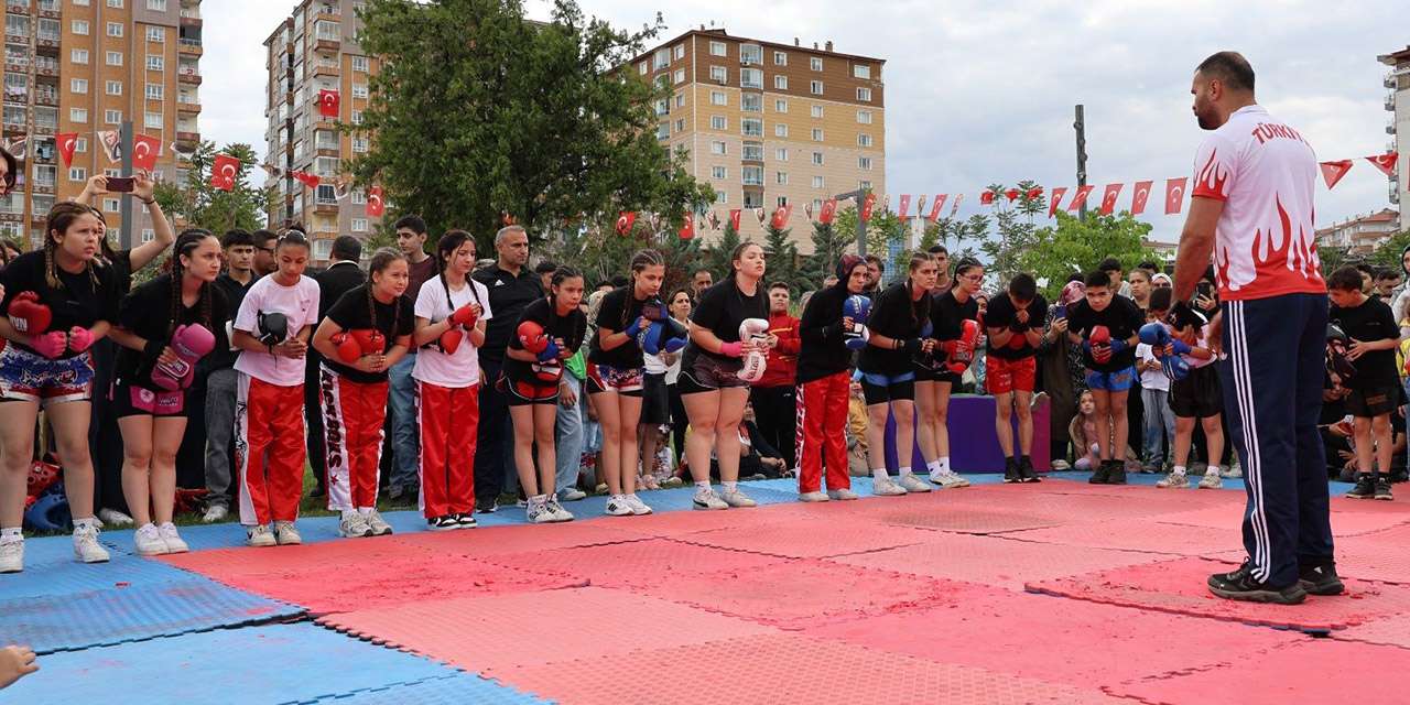kirikkale’de-107.-yil-coskusu:-amator-sporcular-buyuk-sehir-parki’ni-salladi