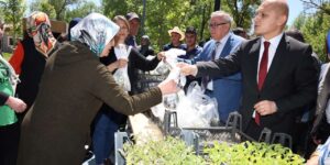 Bereketli sezonun startı verildi! Kırıkkale’de binlerce fide ücretsiz dağıtılıyor!