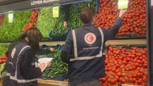 Ticaret Bakanlığı’ndan bayram öncesi marketlerde fiyat ve etiket denetimi