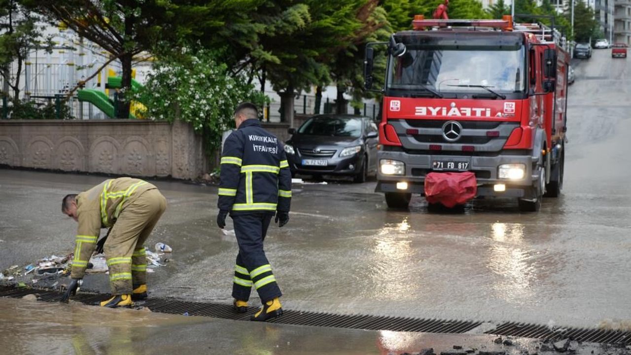 kirikkale’de-saganak-hayati-felc-etti