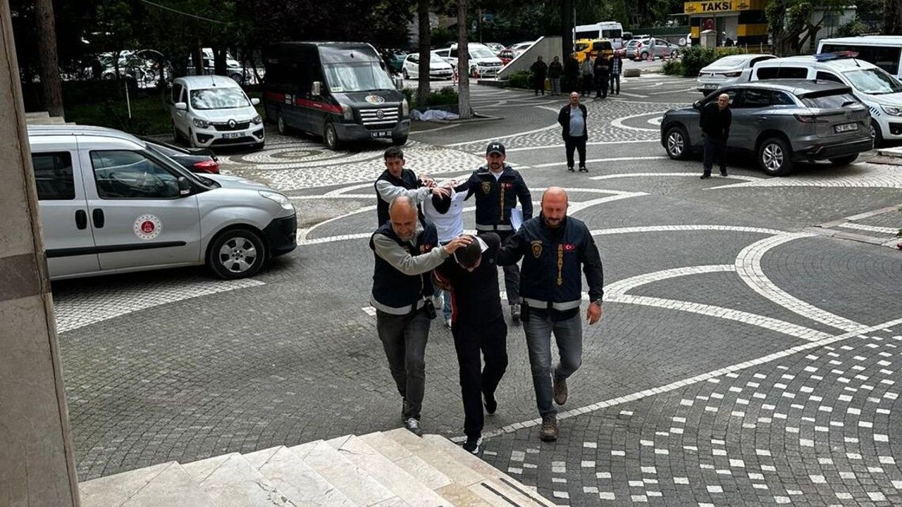 aksehir-polisi-14-bin-kullanimlik-bonzai-ele-gecirdi