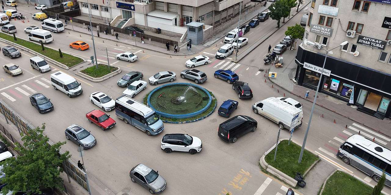 kirikkale-belediyesi-duyurdu:-trafik-yogunlugunu-azaltmak-icin-ofis-kavsagi-kapatiliyor!