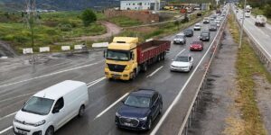 Kilit kavşak Kırıkkale’de bayram göçü başladı: 43 ilin geçiş noktasında yoğunluk artıyor!