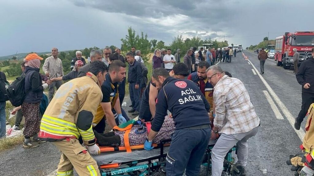 zincirleme-trafik-kazasi:-8-yarali,-1-gozalti