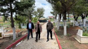 Keskin’de Mezarlıklar Bayrama Hazırlanıyor