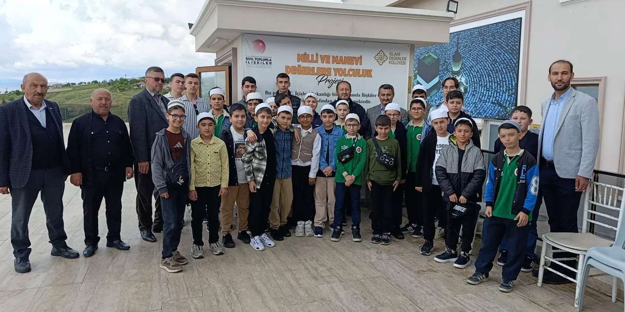 kirikkale’de-cifte-sela-sesleri:-30-hafiz-ayni-anda-tilavet-yapti