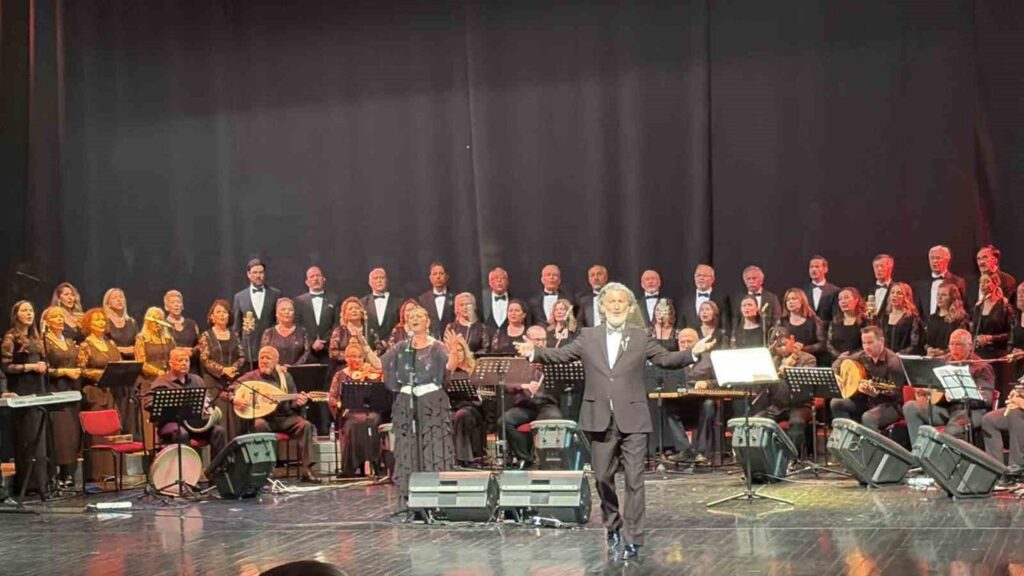 eskisehir’de-turk-sanat-muzigi-konseri-coskusu