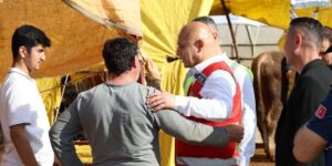 Kırıkkale Kurban Pazarı’nda bayram mesaisi: Başkan Önal’dan anlamlı ziyaret