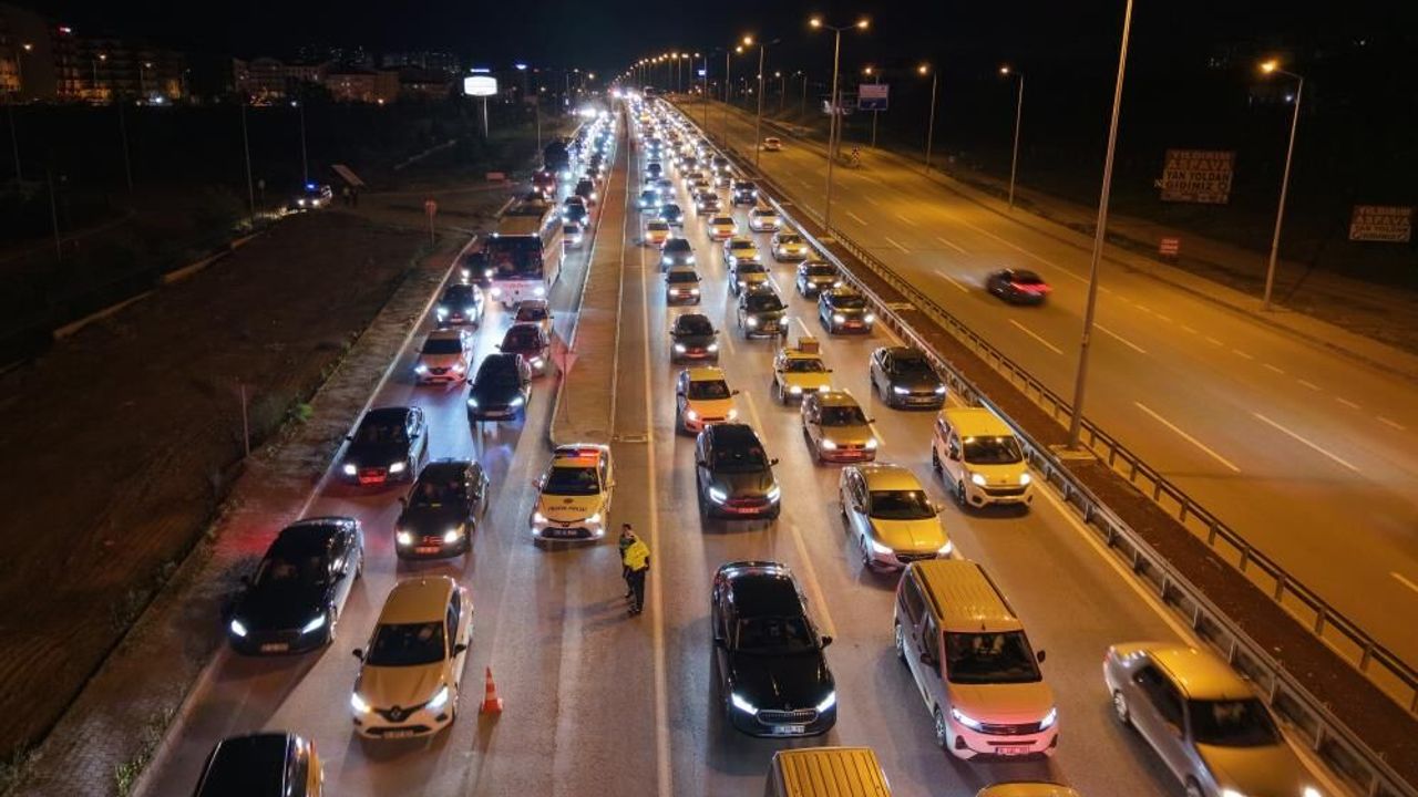 kirikkale’de-trafik-gece-boyu-durmadi