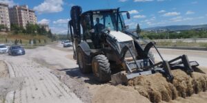 Yahşihan TOKİ önünde yol yenileme harekatı başladı