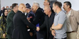 Başkan Önal Belediye Personeliyle Bayramlaştı