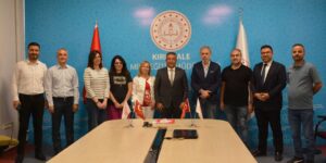 Erasmus+ projesi meyvelerini veriyor: İtalyan öğretmenler Kırıkkale’deki okullarda derse girecek!