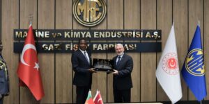 Ankara’da kritik savunma zirvesi: Kamerunlu Bakan MKE’nin dev tesisini gezdi!
