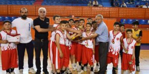 Kırıkkale’de potanın minik devleri seçildi: Okul Sporları Minikler A Basketbol Turnuvası tamamlandı