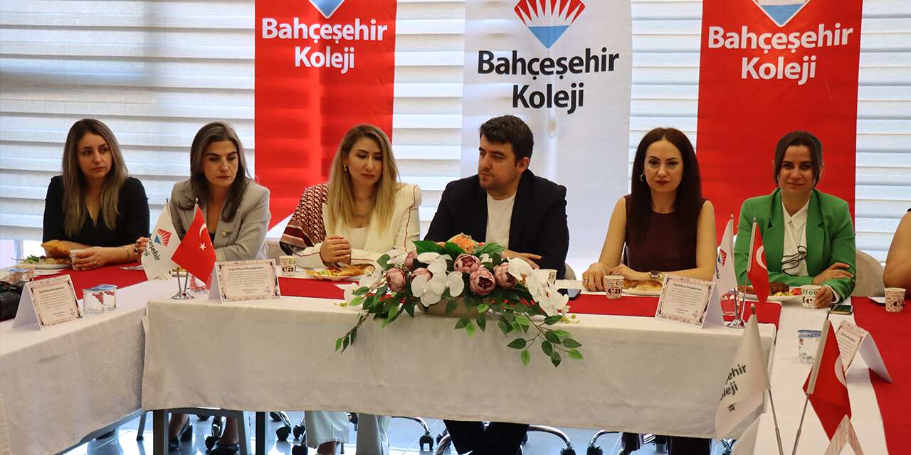 bahcesehir-koleji-basari-grafigini-yukseltiyor