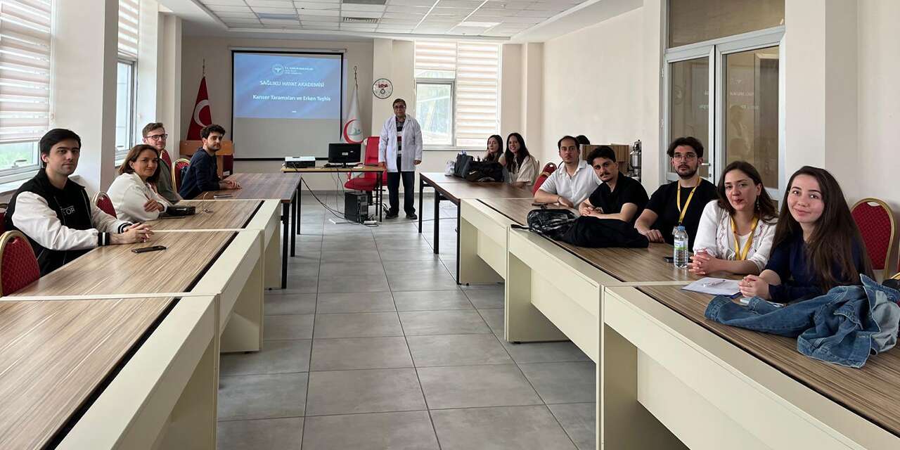 tip-fakultesi-ogrencilerine-saglikli-yasam-egitimi