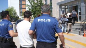 Sahte altın dolandırıcıları adliyeye sevk edildi