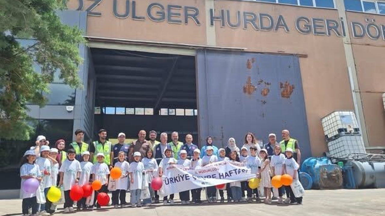 kirikkale’de-ogrenciler-geri-donusum-tesisini-gezdi