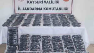 Kargo yolu ile 3 milyon TL’lik kaçak gözlüğe jandarma operasyonu