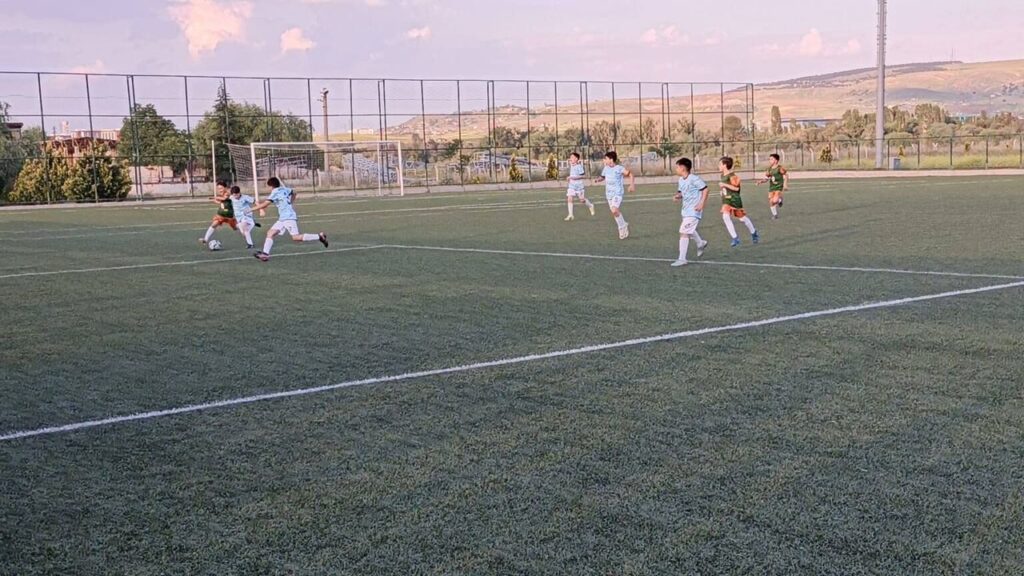 bahsili’da-u-12-futbol-ligi-heyecani-suruyor