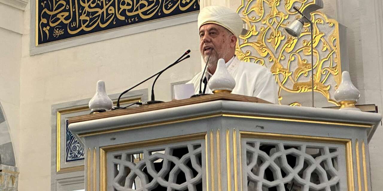 kirikkale’nin-eski-muftusu-bekir-gerek’ten-nur-camii’nde-cuma-vaazi