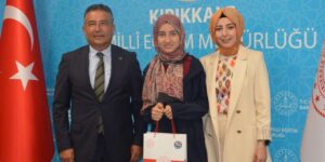 Türkiye derecesi yapan öğrenciler ödüllendirildi