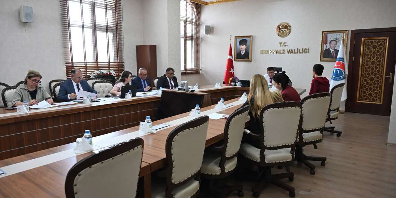 devletin-sicak-yuzu-halkin-sorunlarini-dinledi
