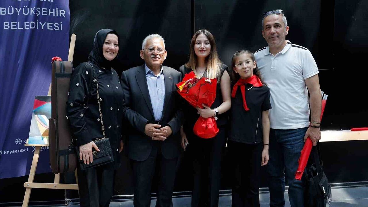 buyuksehir-konservatuarinda-mezuniyet-coskusu