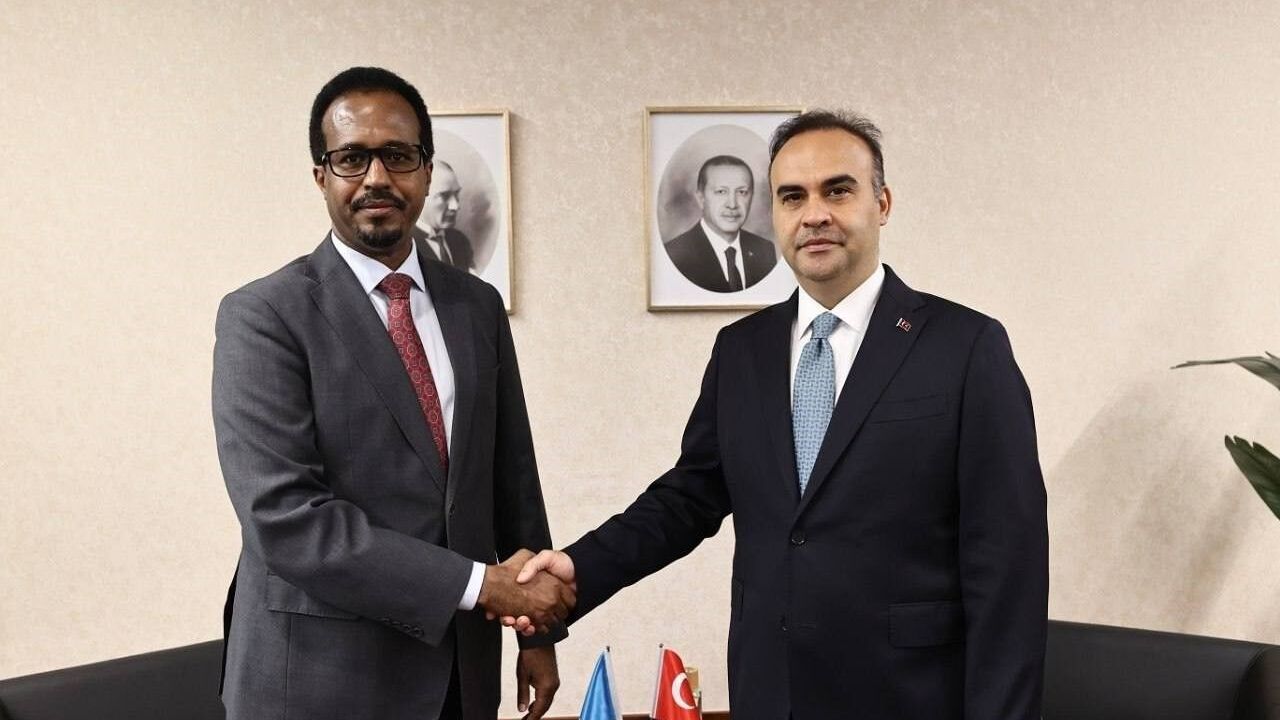 bakan-kacir’dan-sifir-atik-forumu’nda-yogun-diplomasi-trafigi