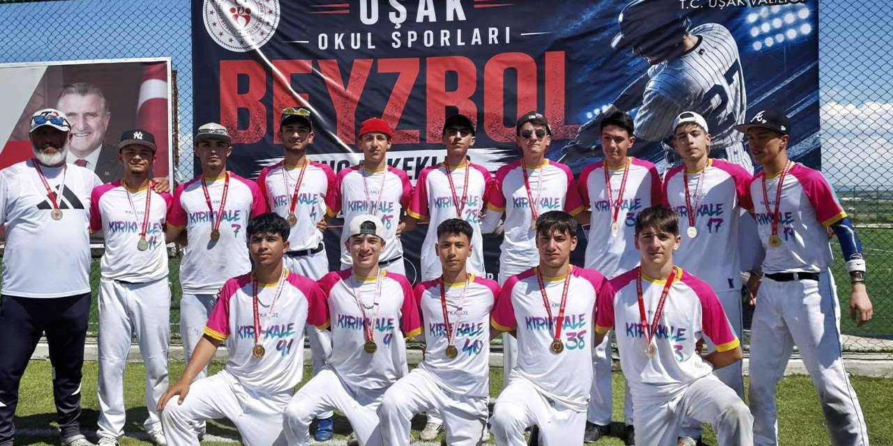kirikkale’de-tarihi-basari:-sehit-hakan-yorulmaz-spor-lisesi-beyzbol-takimi-turkiye-sampiyonu-oldu!