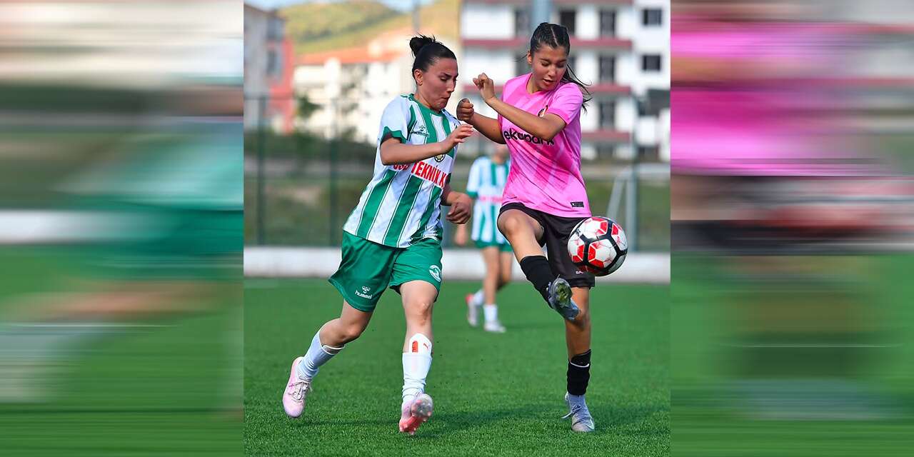 genc-futbolcu-eylul-erdogan,-yetenegiyle-begeni-topluyor