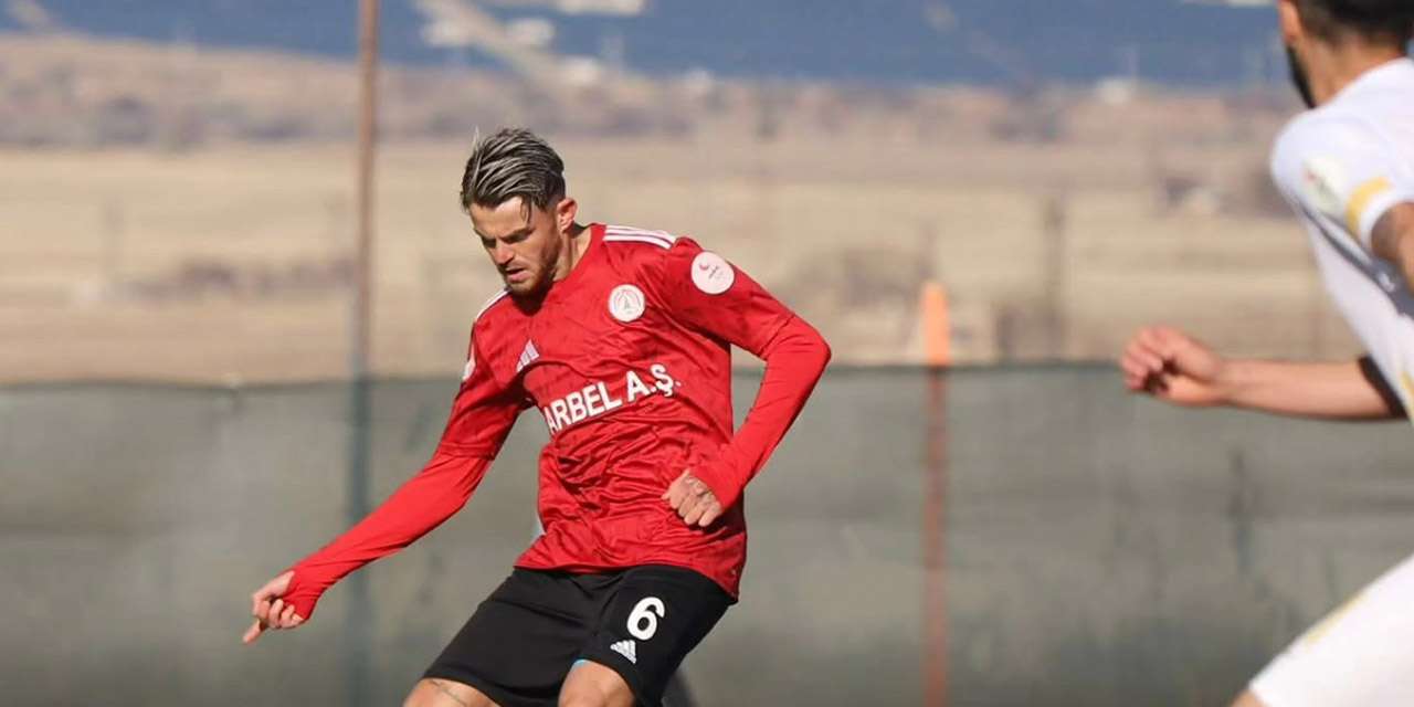 kirikkale-fk-yeni-sezonun-ilk-bombasini-patlatti:-batuhan-tuncay-orta-sahaya-geliyor