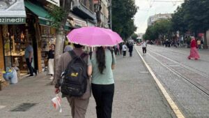 Beklenen gök gürültülü sağanak yağış etkili oldu