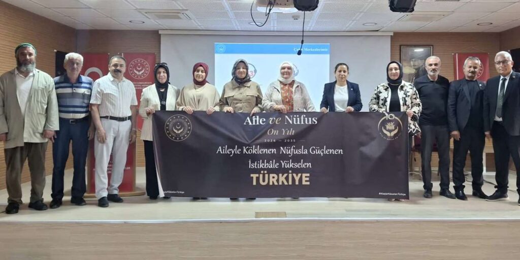 kirikkale’de-mahallelerin-nabzi-tutuluyor:-sosyal-hizmet-merkezi-muhtarlarla-bulustu
