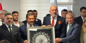 Hatay Valisi Mustafa Masatlı’ya “Yılın Valisi” ödülü verildi