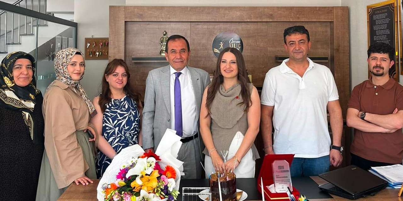 ozcan-kilic-ozel-ogretim-kursu’nda-duygu-dolu-gun!-tum-personel-o-torende-bulustu