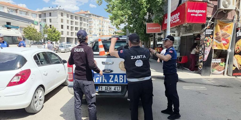 kirikkale-belediyesi-acimadi!-hepsini-yoldan-kaldirdi:-vatandas-rahat-bir-nefes-aldi
