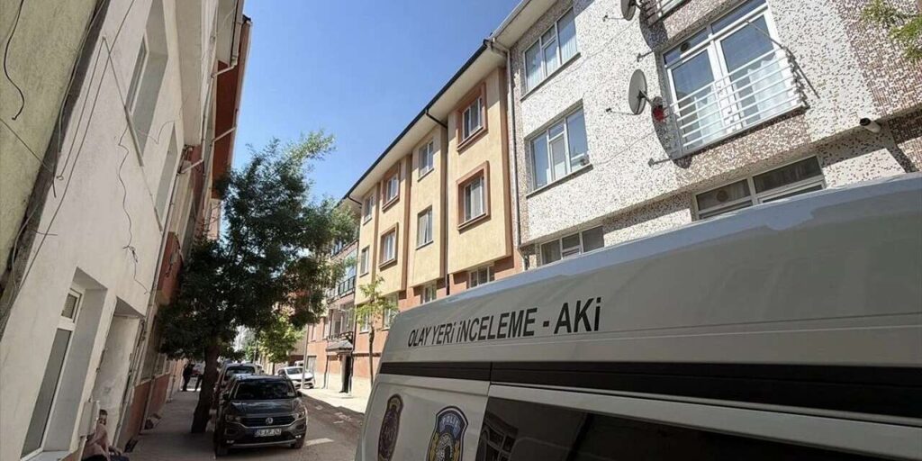 2-cocuk-annesi-kadin-evinde-olu-bulundu