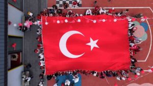 Büyükşehirin çocuk kütüphanesi miniklerinden a milli takıma yürekleri ısıtan destek
