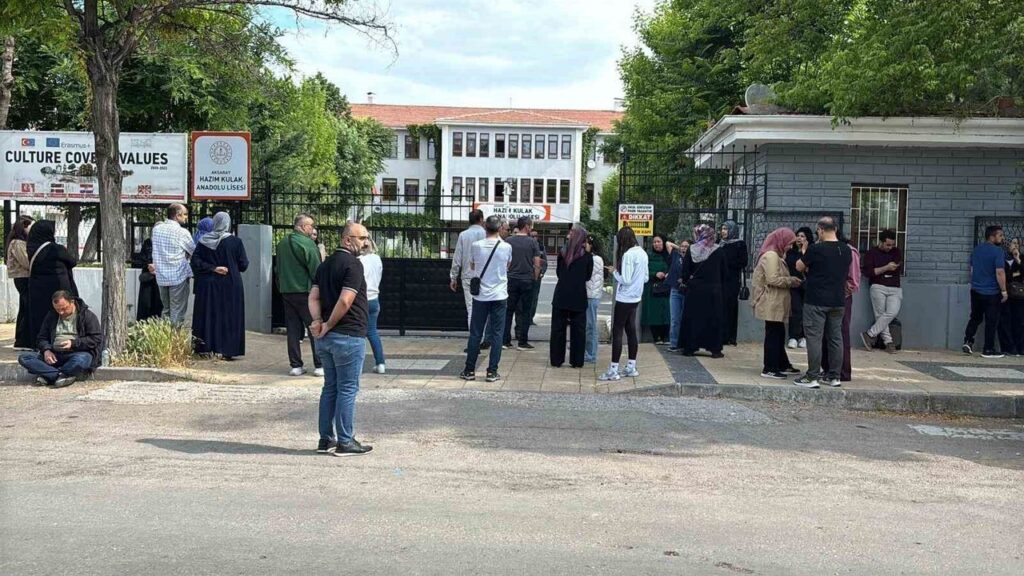 aksaray’da-22-okulda-5-bin-89-ogrenci-sinava-girdi