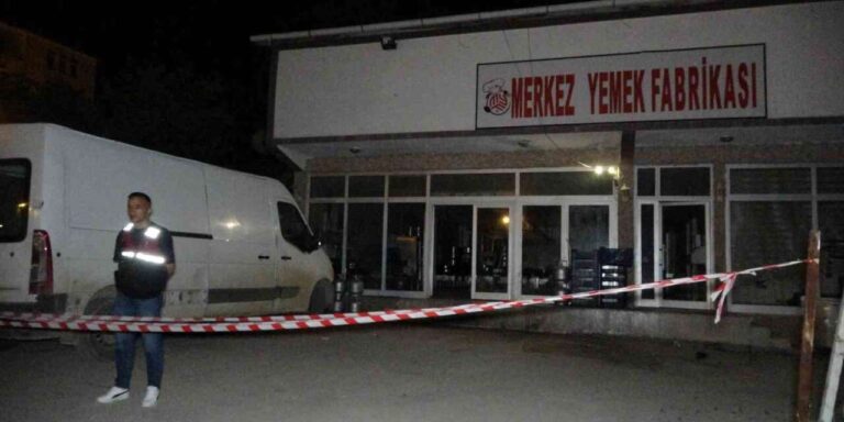 Tartıştığı şahsın iş yerine kurşun yağdırdı: 1 ölü
