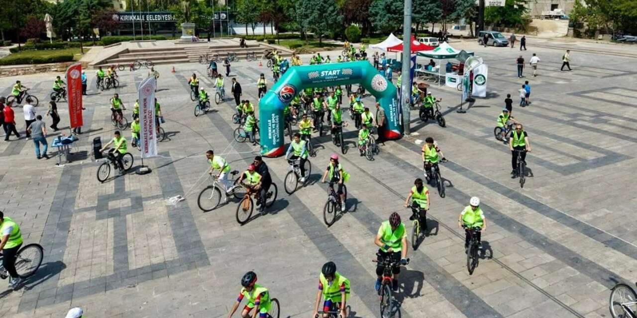 yesilay-farkindalik-icin-pedal-cevirdi