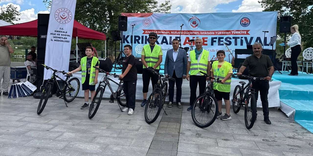 yesilay-saglikli-yasam-icin-pedal-cevirdi