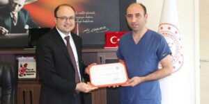 Kardiyoloji Uzmanı Kandemir’e teşekkür belgesi