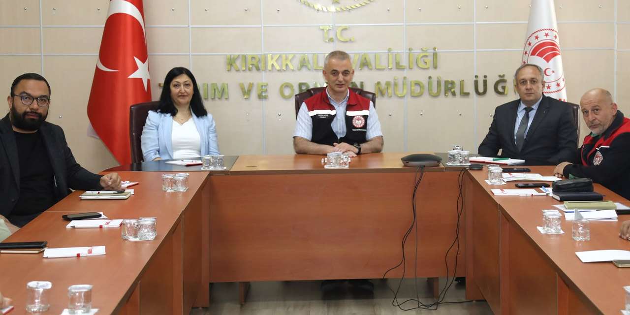 ciftcinin-gozu-bu-toplantidaydi:-kirikkale-genelinde-hububat-rekoltesi-netlesiyor