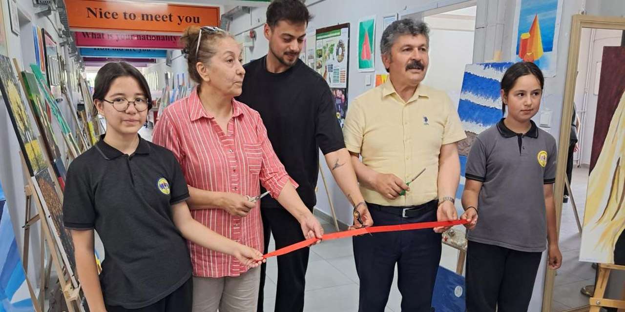 kirikkale’de-donem-sonu-hamlesi:-okul-koridorlari-sanat-galerisine-dondu