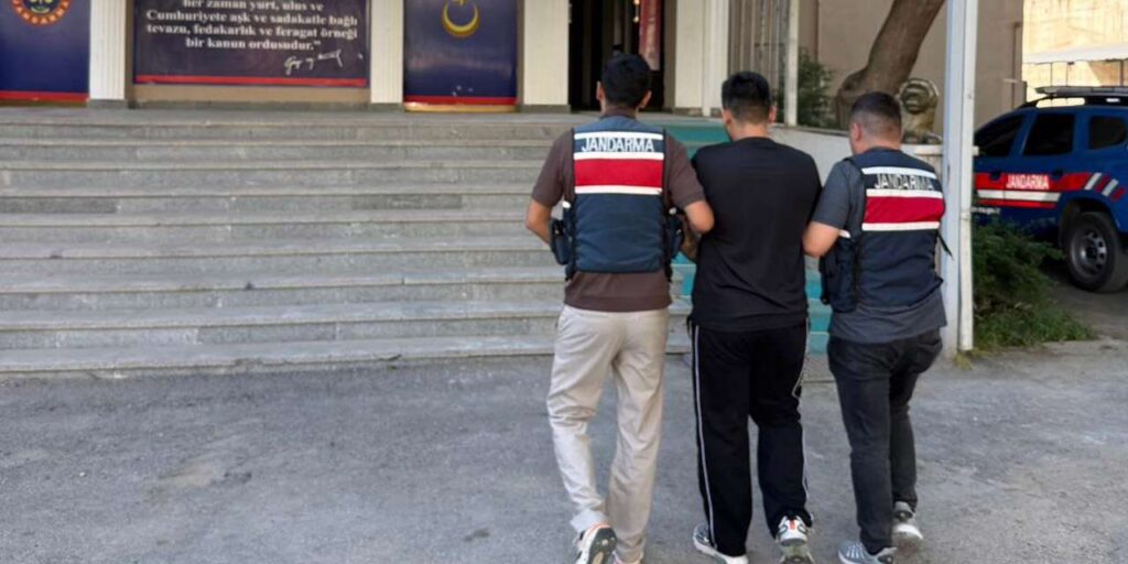 firariler-icin-yolun-sonu:-3-farkli-suctan-aranan-sahislar-ayni-gece-kirikkale’de-yakalandi
