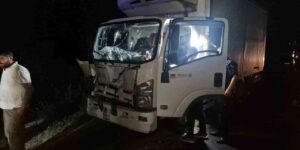 Kamyon ile traktör çarpıştı: 1 ölü, 2 yaralı